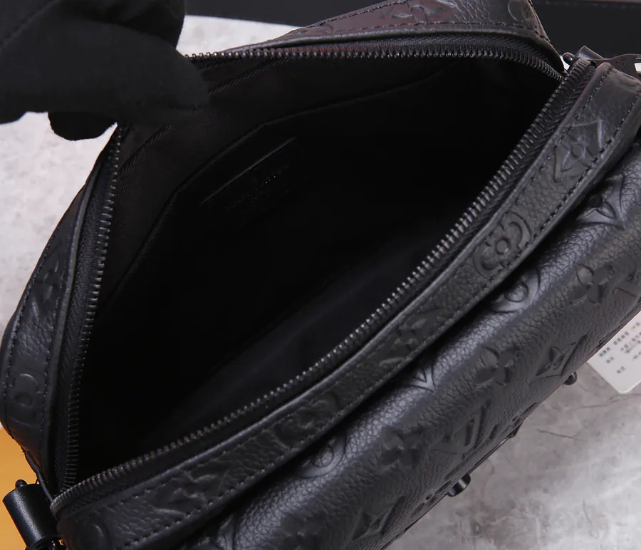 Steamer Messenger Bag New Classics Series, Premium Leather Trim