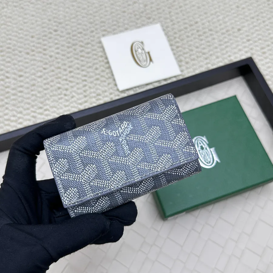 Saint Suice Key Bag Compact Design