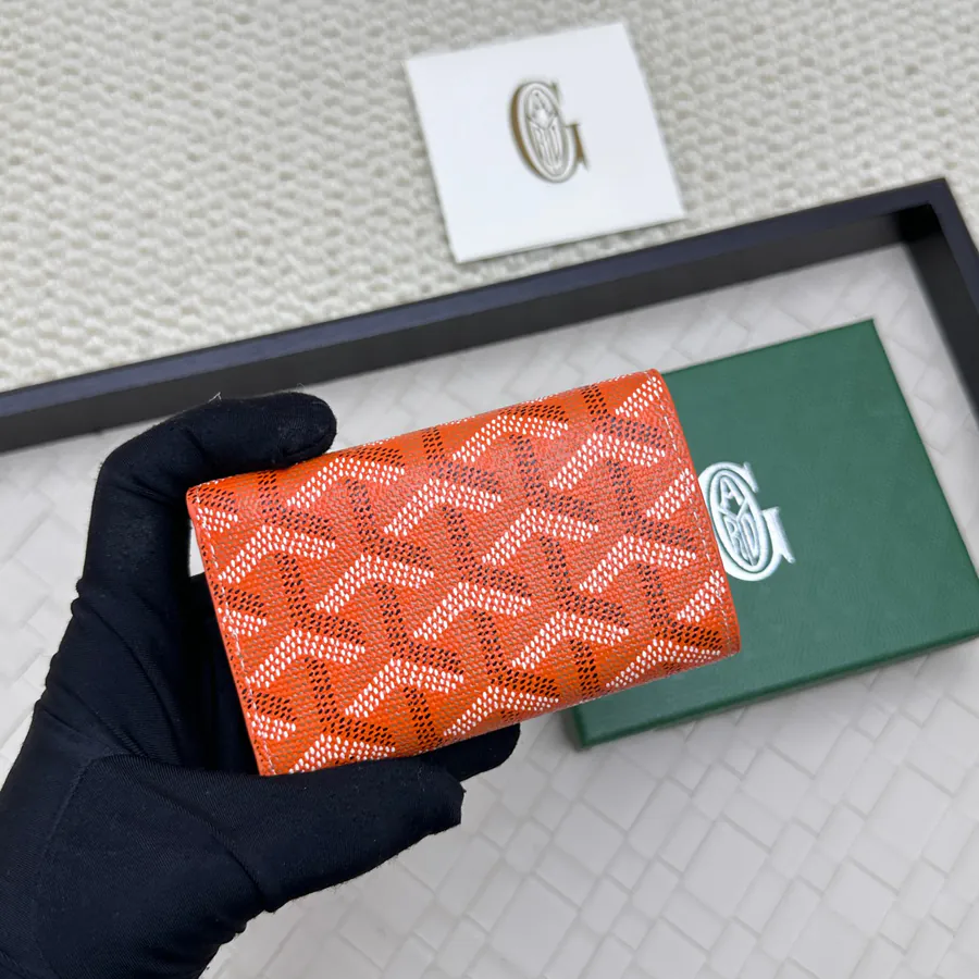 Saint Suice 3 Fold Key Case Compact Design