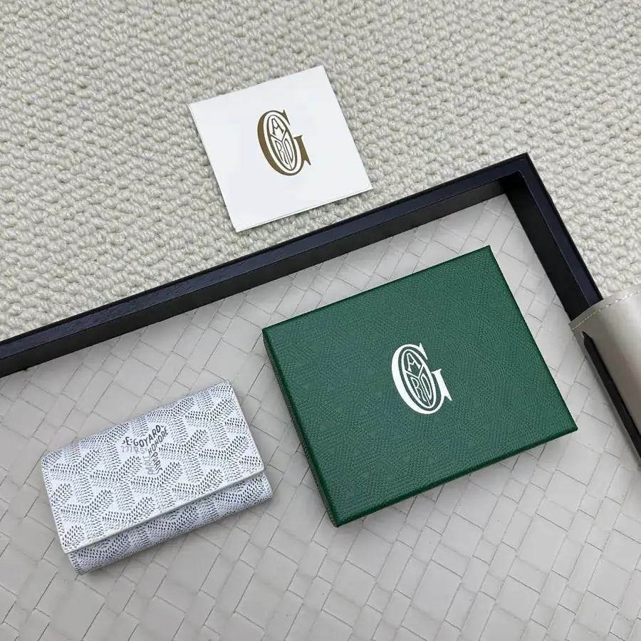 Saint Suice 3 Fold Keychain Compact Design