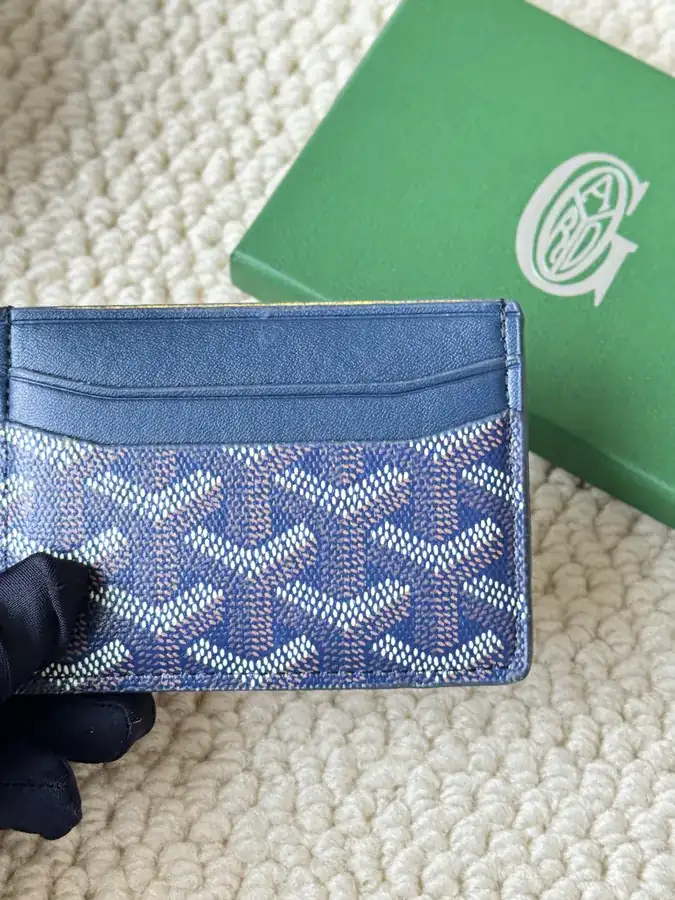 Saint Suice Classic Card Holder