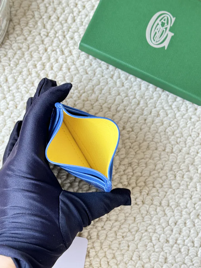 Saint Suice Classic Card Holder