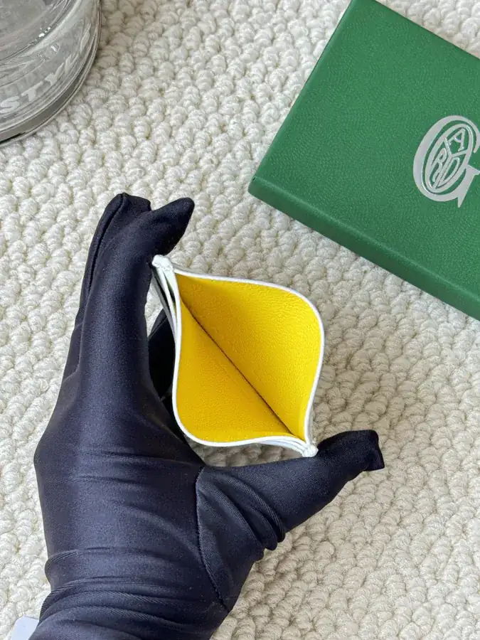 Saint Suice Classic Card Holder