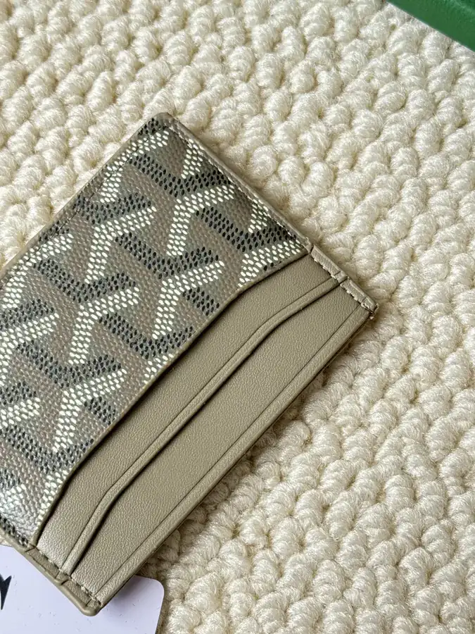 Saint Suice Classic Card Holder