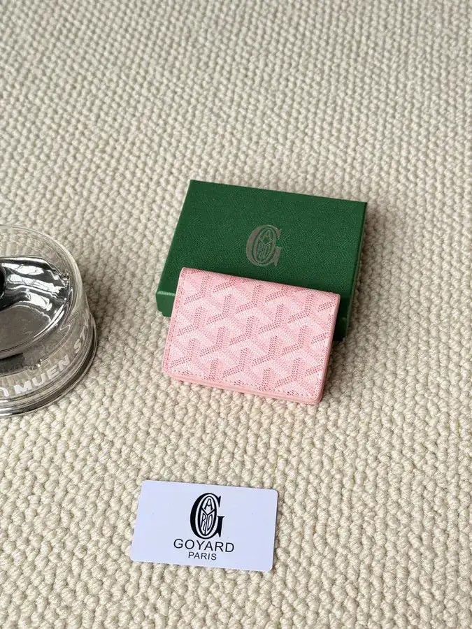 Goyas Malhesherbes Card Holder Business Ready