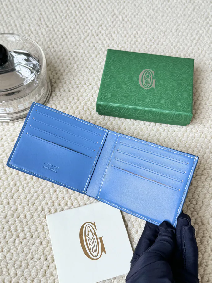 Classic Short Wallet by G0YARD
