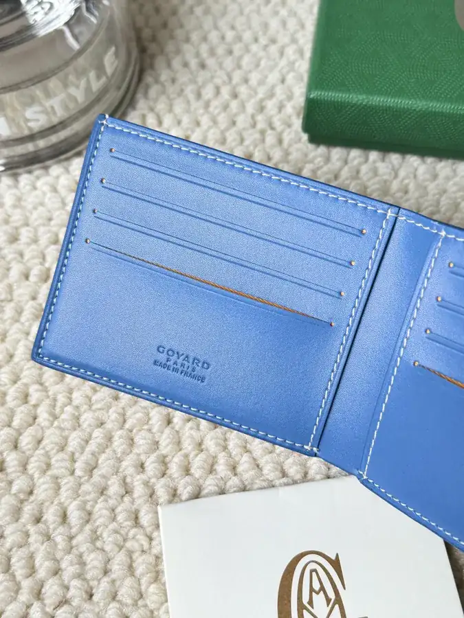 Classic Short Wallet by G0YARD