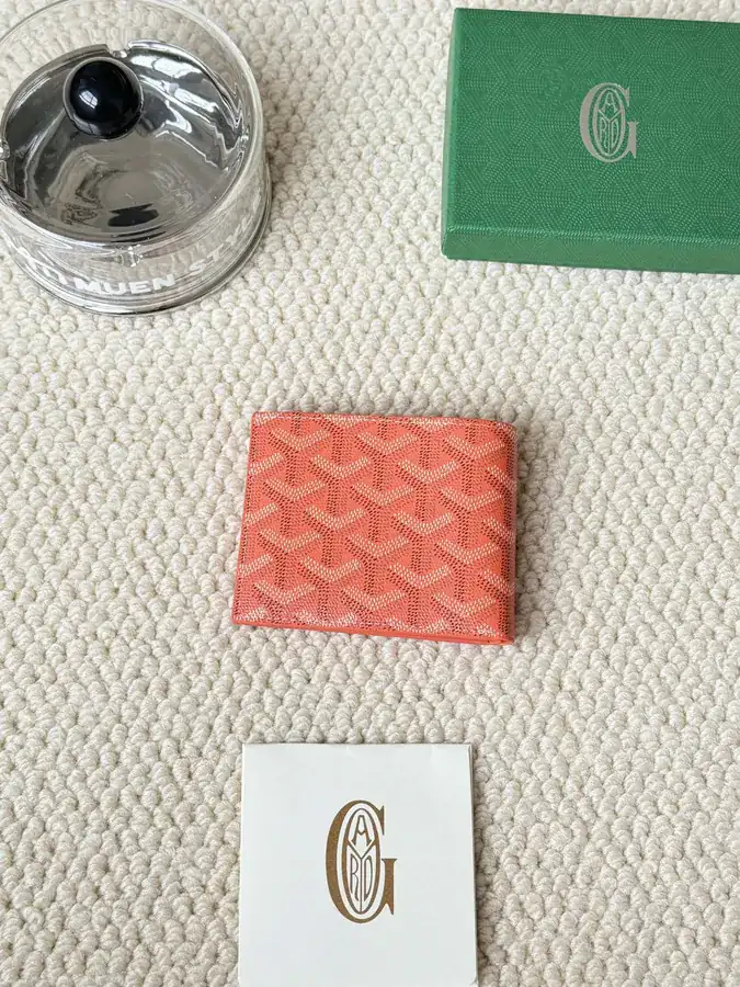 Classic Short Wallet by G0YARD