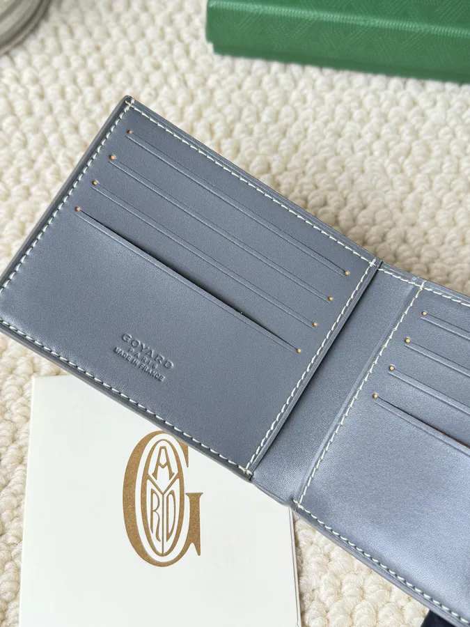Classic Short Wallet by G0YARD
