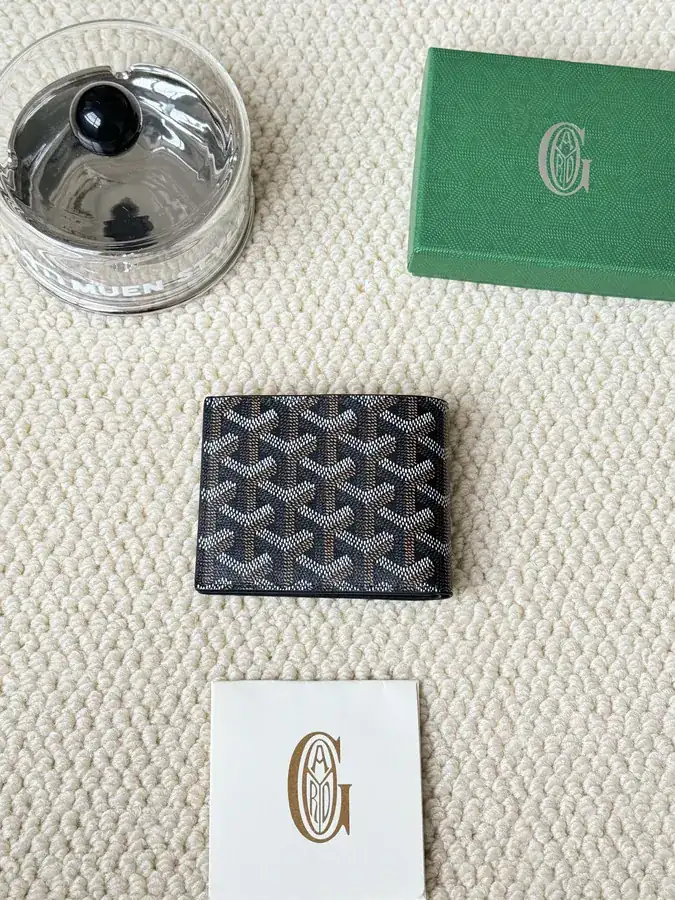 Classic Mini Wallet by G0YARD