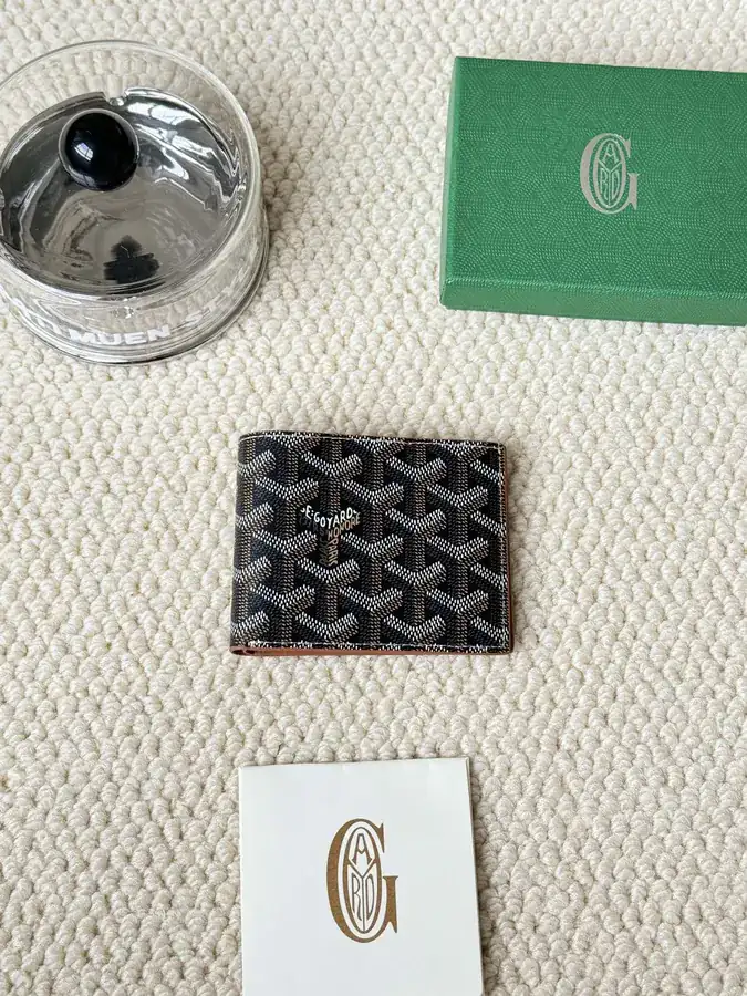 Classic Mini Wallet by G0YARD