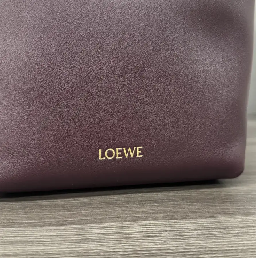 LOEWÉ Smooth Calfskin Pebble Tote