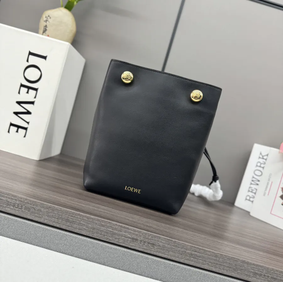 LOEWÉ Smooth Calfskin Pebble Tote