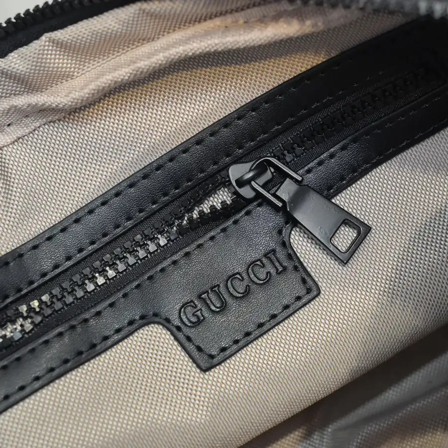 Gucci New Crossbody Bag with Premium Leather and Waterproof Oxford Fabric