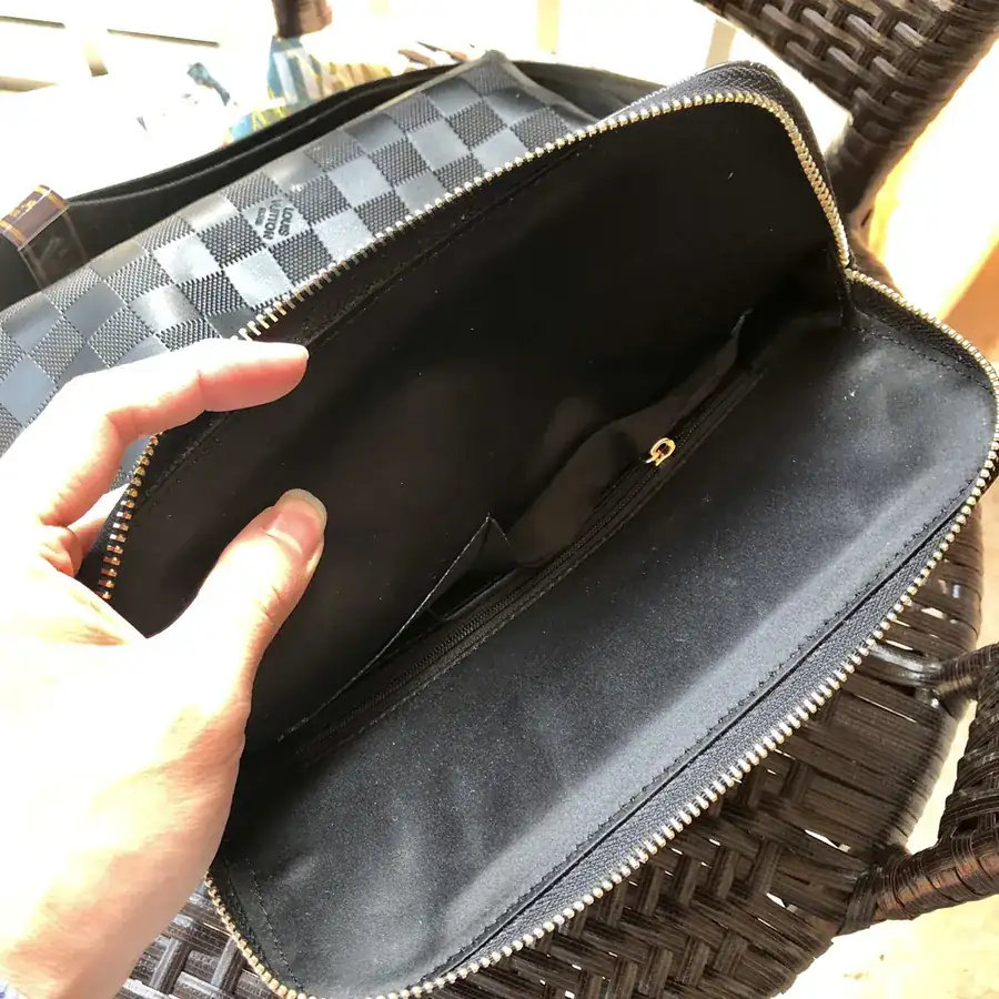LV Louis Vuitton Traditional Unique Shoulder Bag