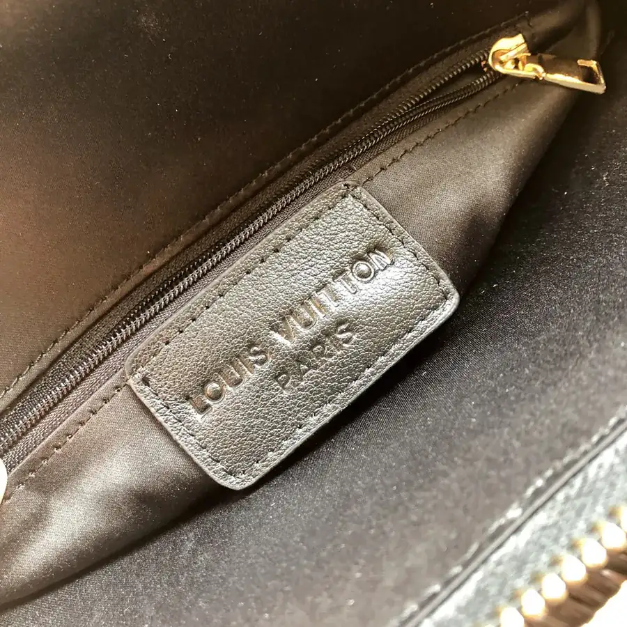 LV Louis Vuitton Traditional Unique Shoulder Bag