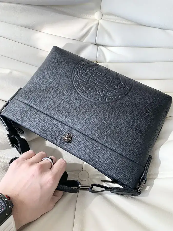 Vivienne Westwood Men's New Fashion Crossbody Bag