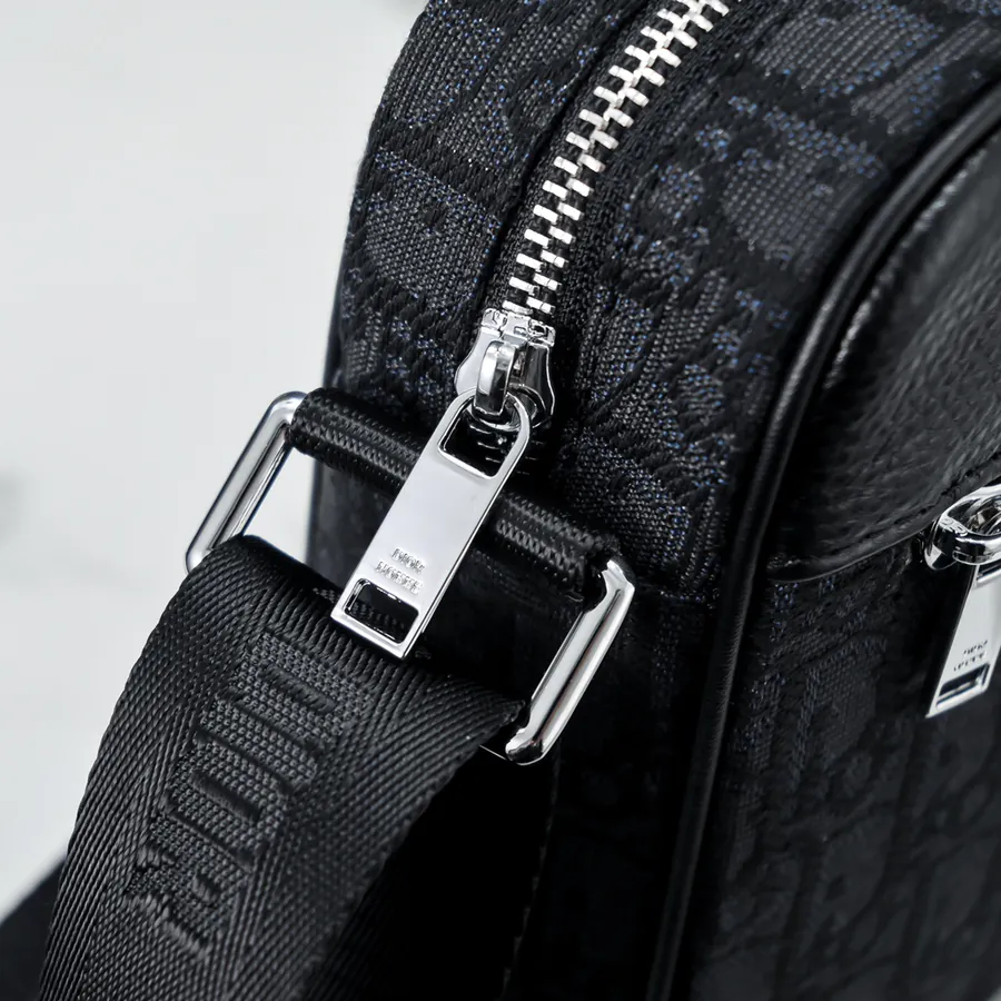 Dior Men's Crossbody Bag 9668