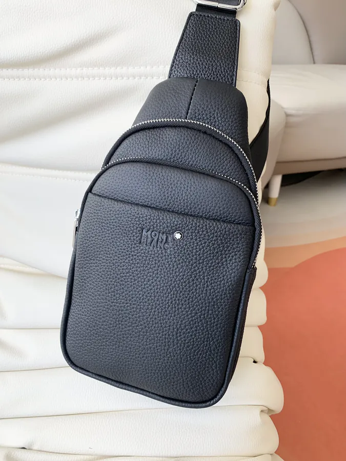 MONTBLANC Men's Leisure Chest Bag