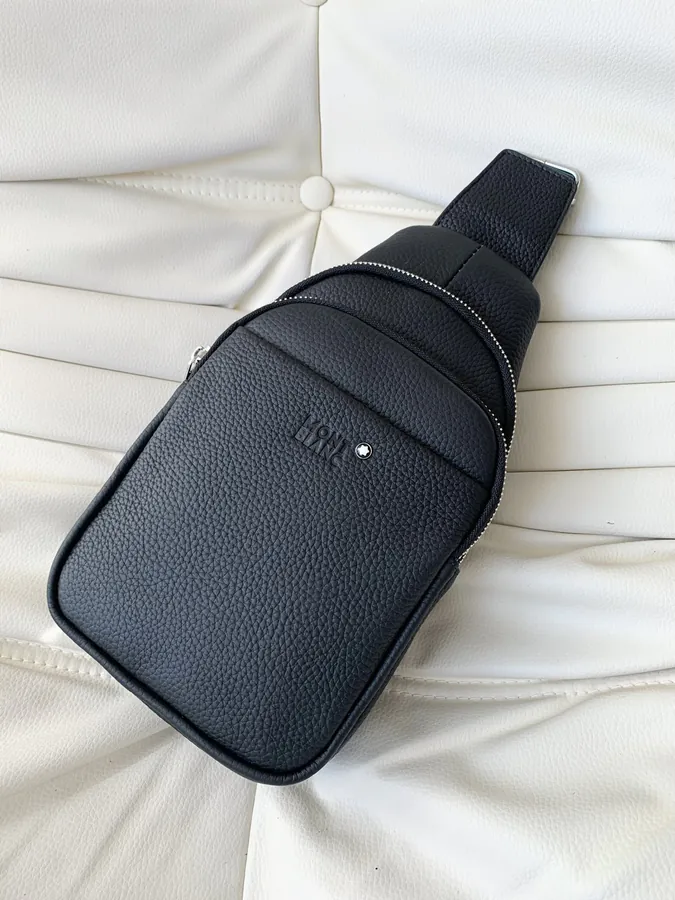 MONTBLANC Men's Leisure Chest Bag
