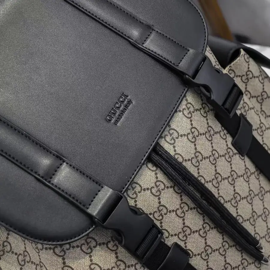 Gucci Signature Leather Classic Backpack with Flip Open Pocket and Inner Pockets