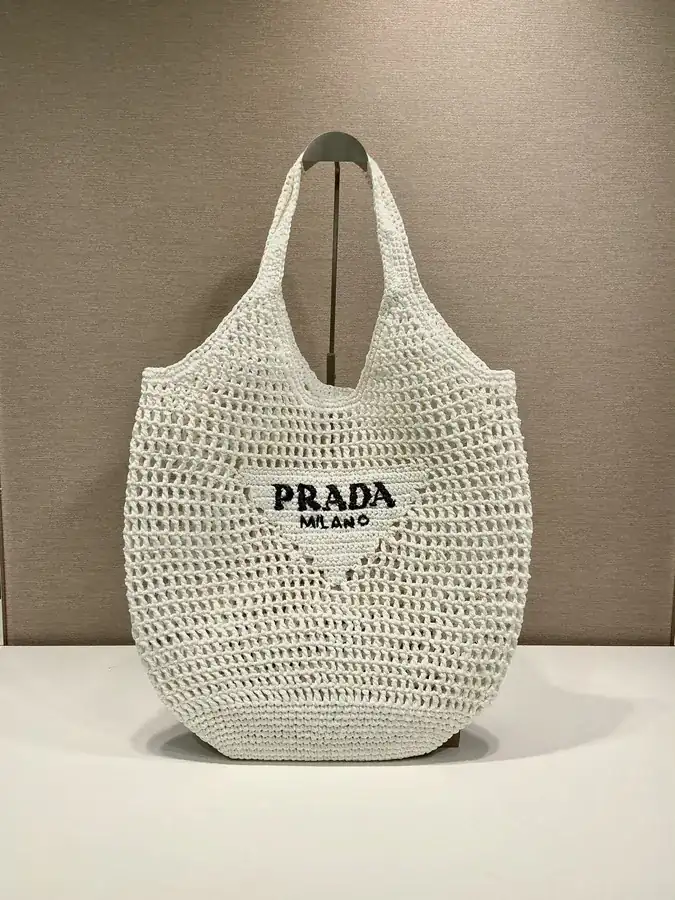 New 1BG424 Wine Fiber Tote Bag