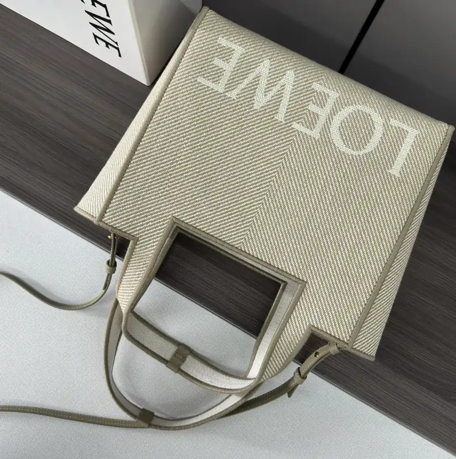 New Print Canvas Font Tote Handbag