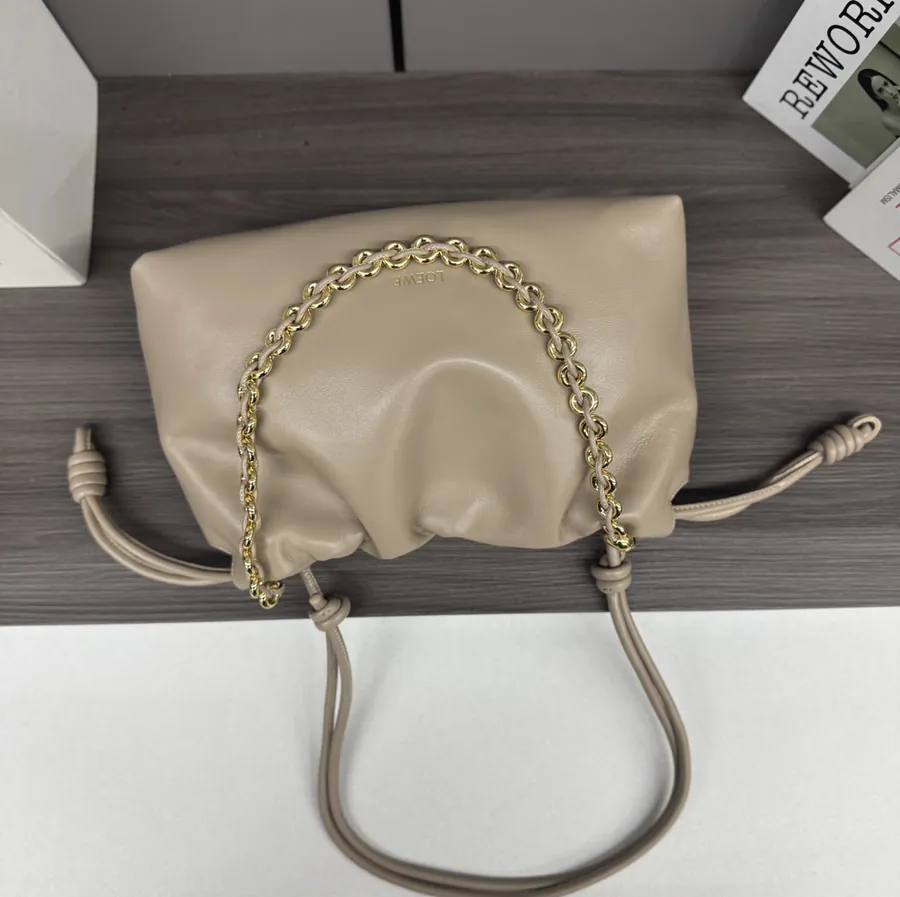 Flamenco Purse in Soft Nappa Sheepskin