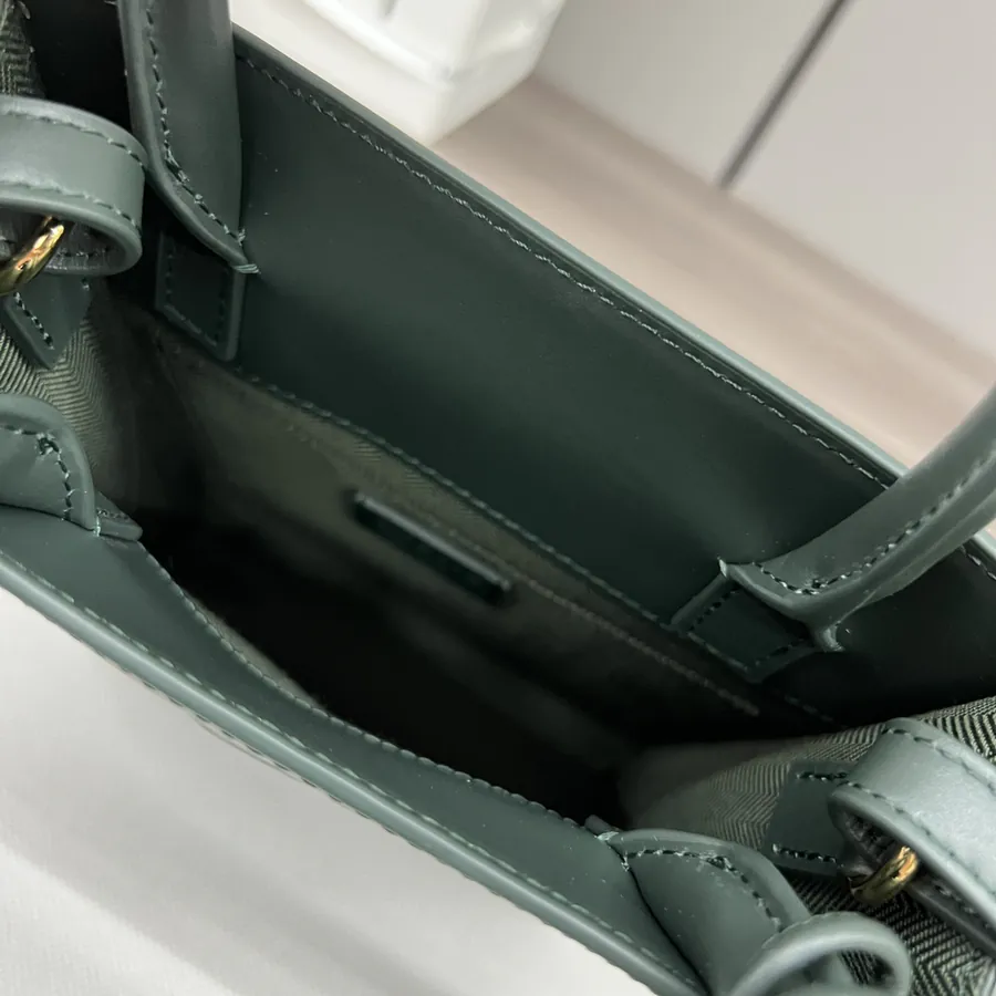 Standard A5 Tote by Loe*we