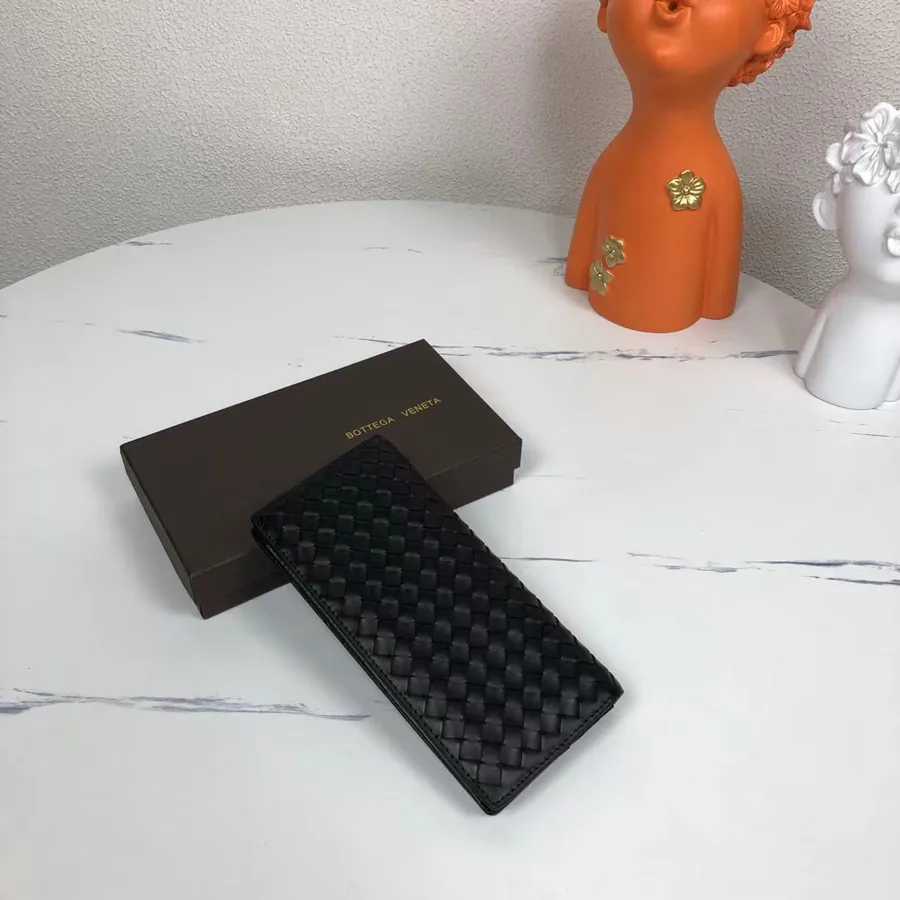 200 Bv Handwoven Wallet in Grained Calfskin