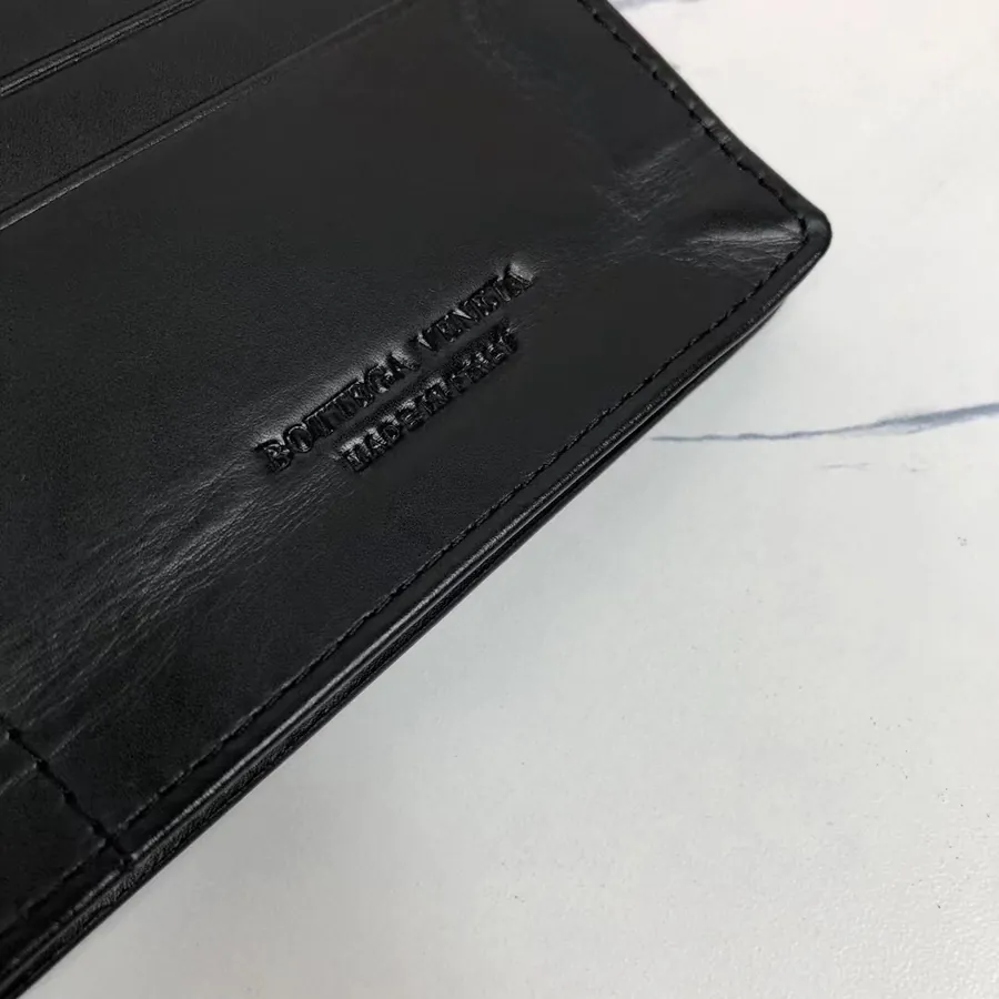 200 Bv Handwoven Wallet in Grained Calfskin