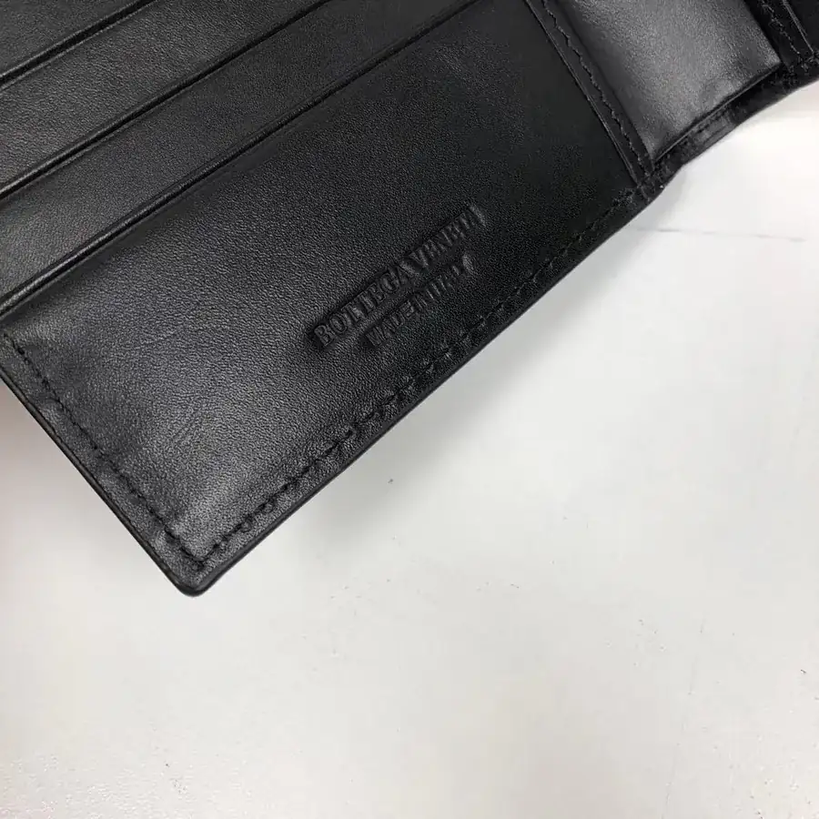 180 Bv Handwoven Wallet in Black