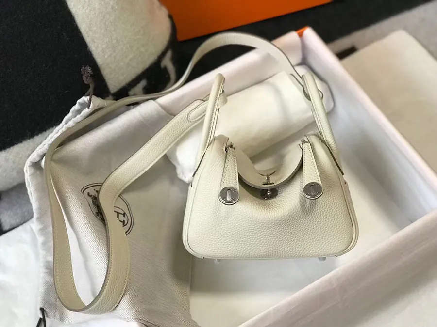 Mini Lindy Togo Bag in Top Grain Calfskin with Silver Clasp