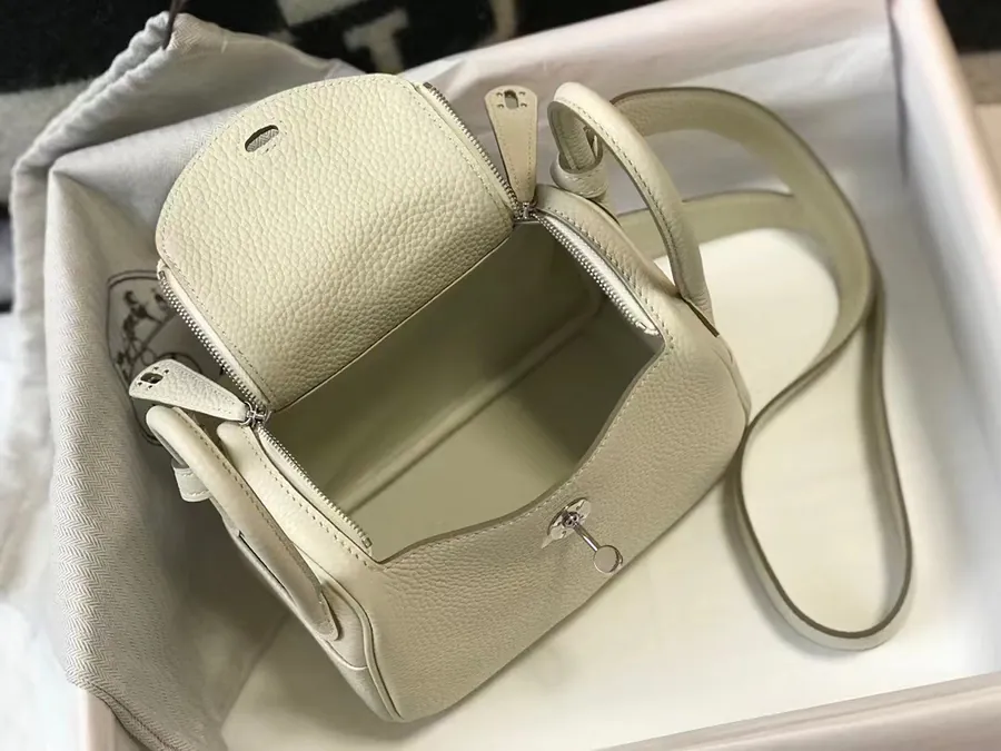 Mini Lindy Togo Bag in Top Grain Calfskin with Silver Clasp