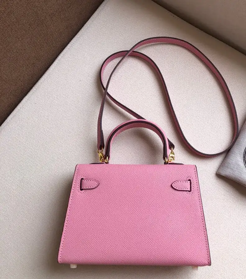 Hermès Birkin Handbag in Grained Calfskin