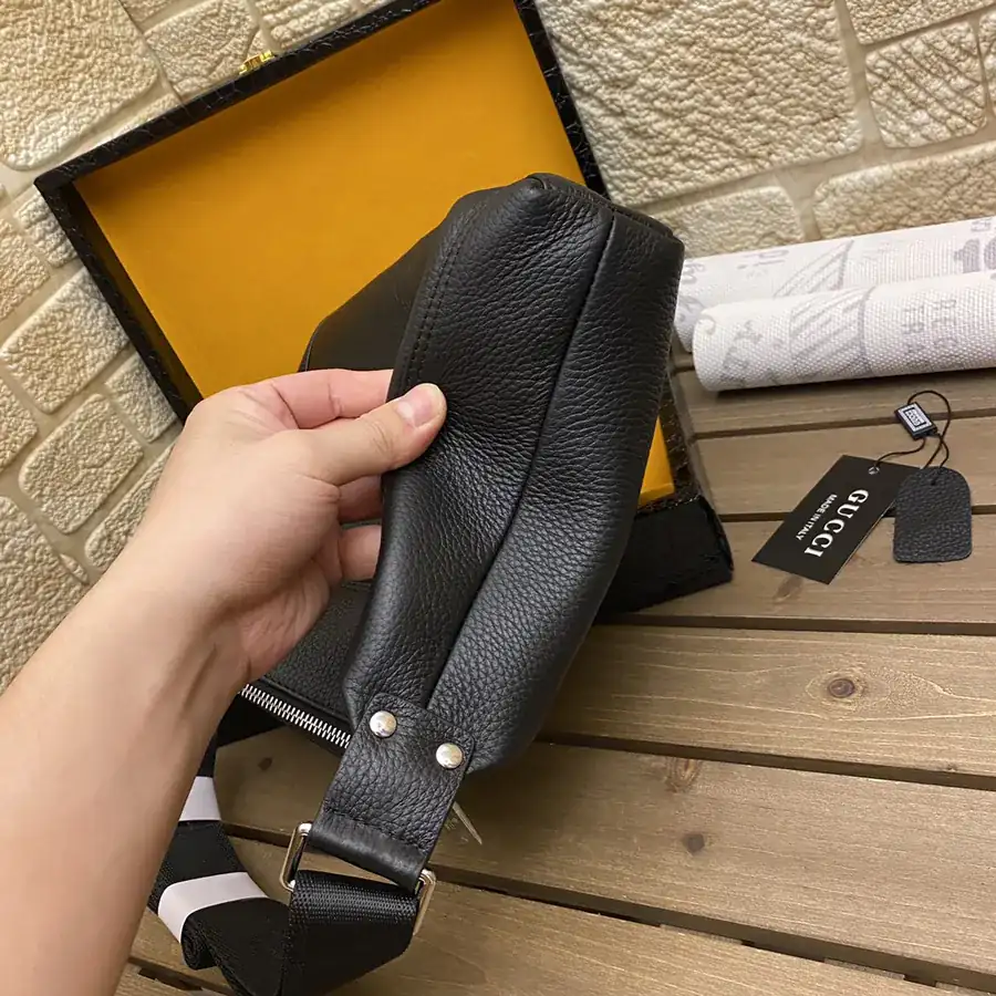 G家休闲斜挎包 大容量, 黑色