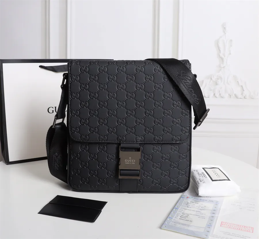 Gucci Original Model 33061 2 Premium Flip Top Mail Bag