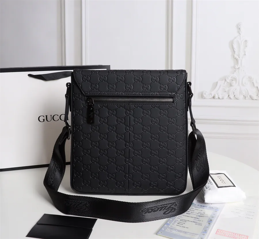 Gucci Original Model 33061 2 Premium Flip Top Mail Bag
