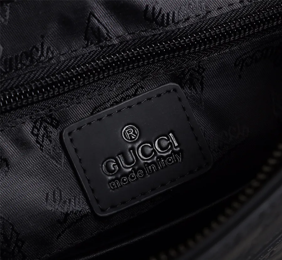 Gucci Original Model 33061 2 Premium Flip Top Mail Bag