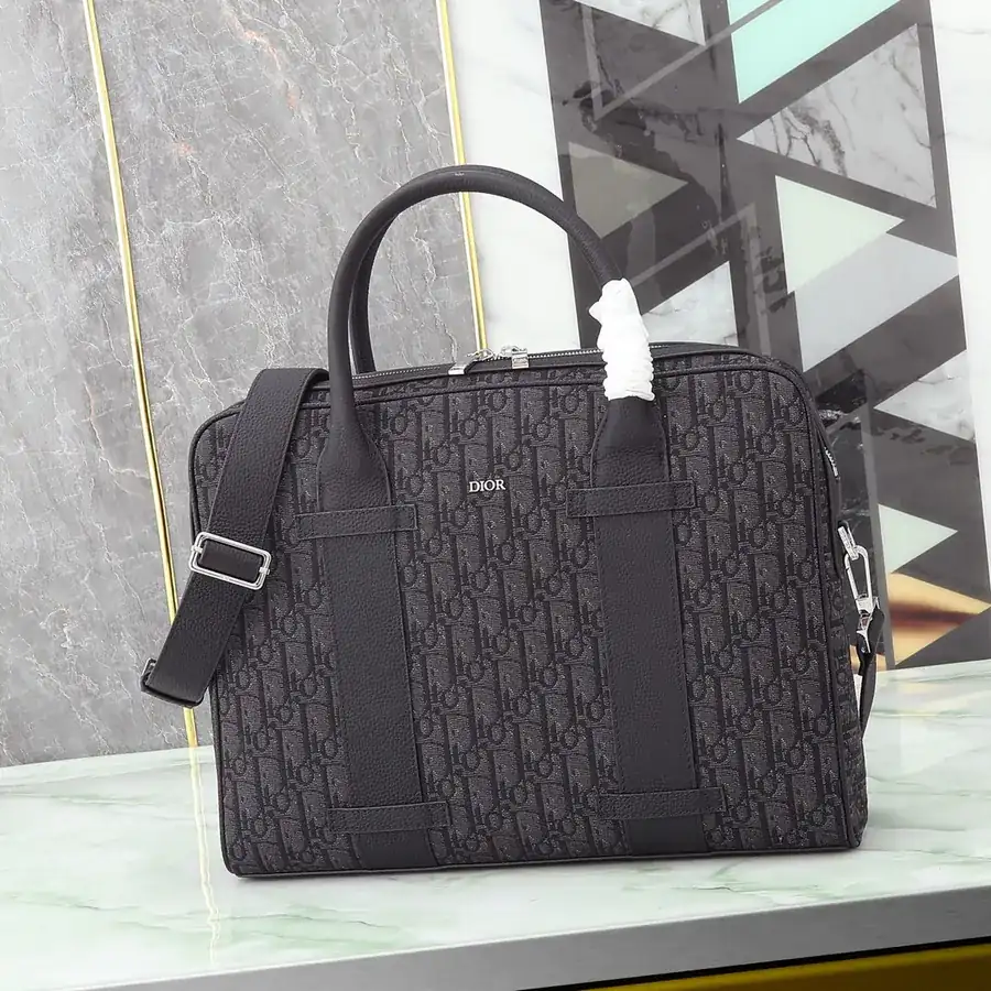 Dior Bucket Bag with Internal Chip Original Quality