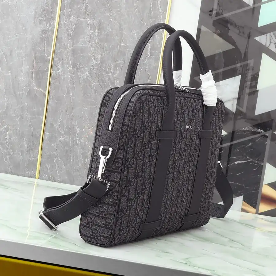 Dior Bucket Bag with Internal Chip Original Quality