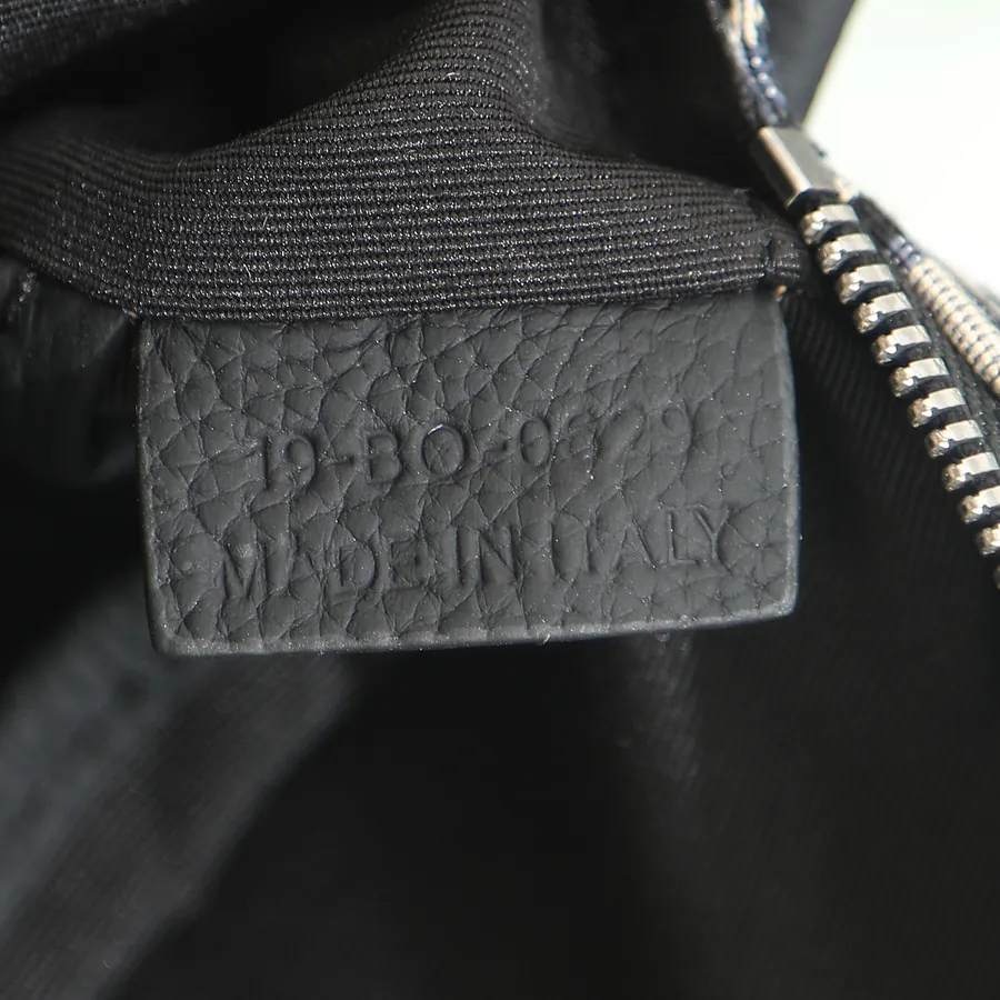 Safari Messenger Bag Practical and Compact for Daily Use