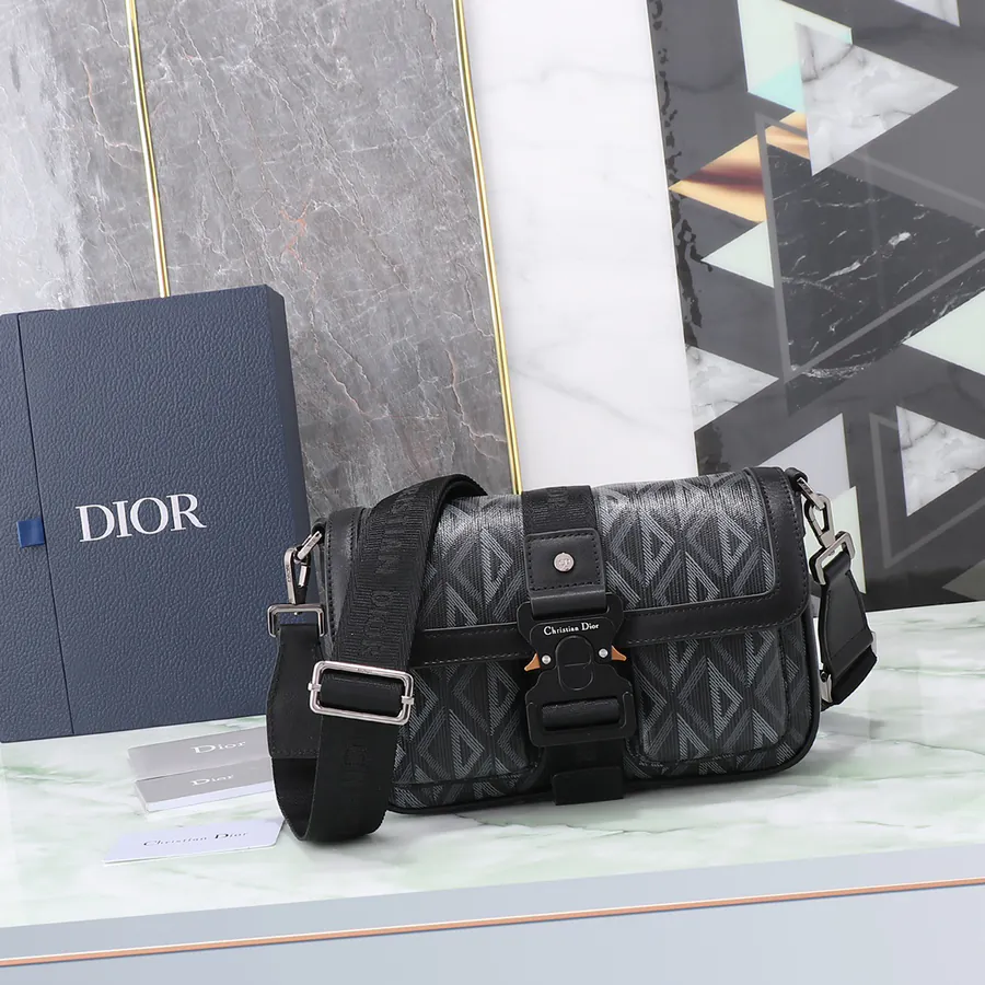 Hit the Road Handbag with Shoulder Strap Modern Style, Navy Black