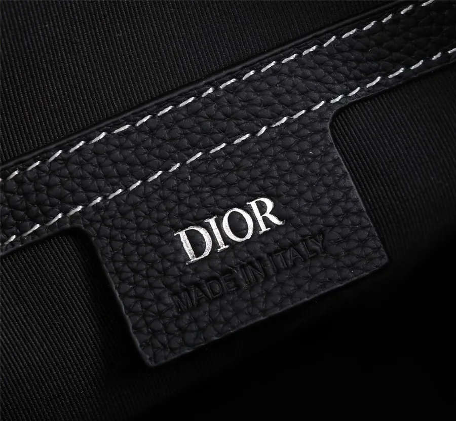 Lingot 22 Handbag Modern Design with Oblique Print and Grained Calfskin Details