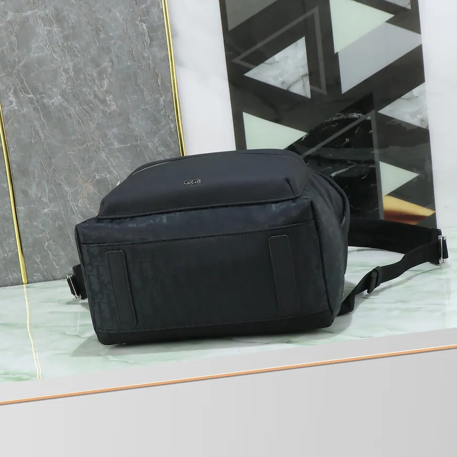 Rider Backpack Classic College Style with Minimalist Design