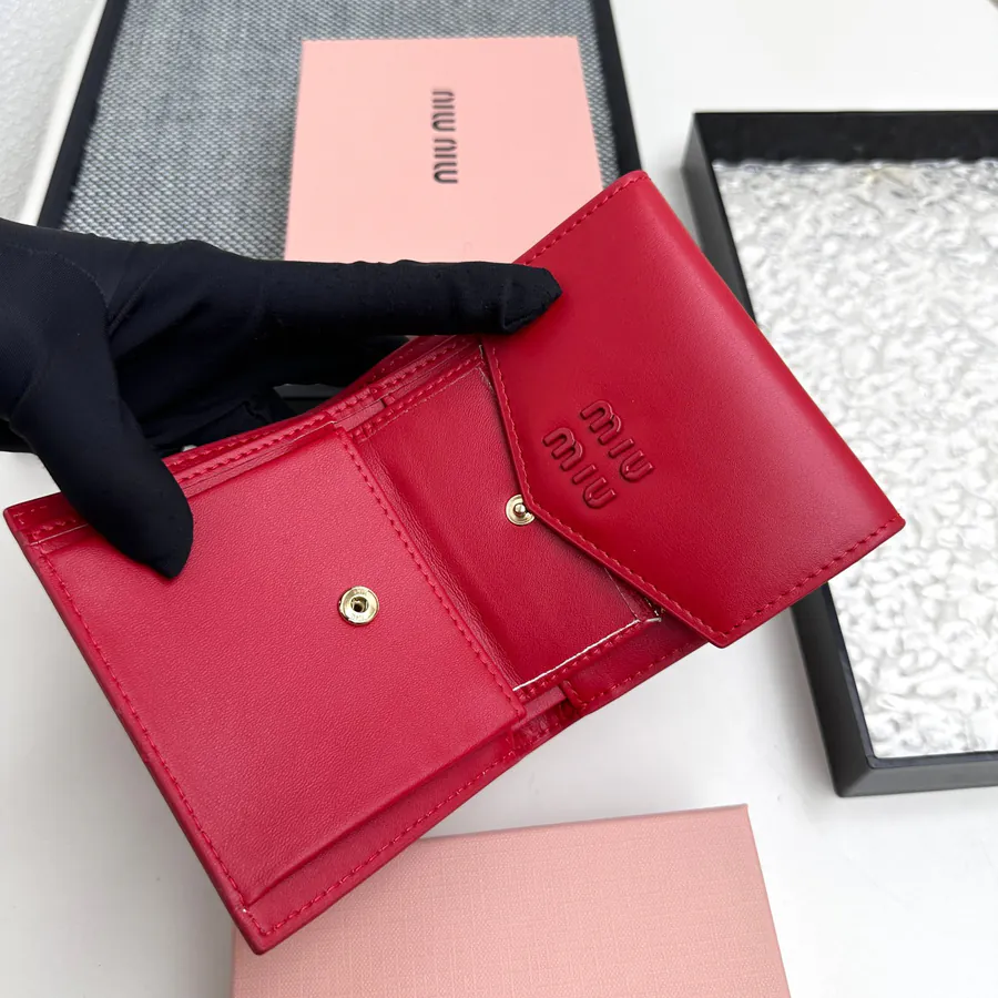 Miu Miu New Arrival Premium Leather Wallet with Elegant Finish