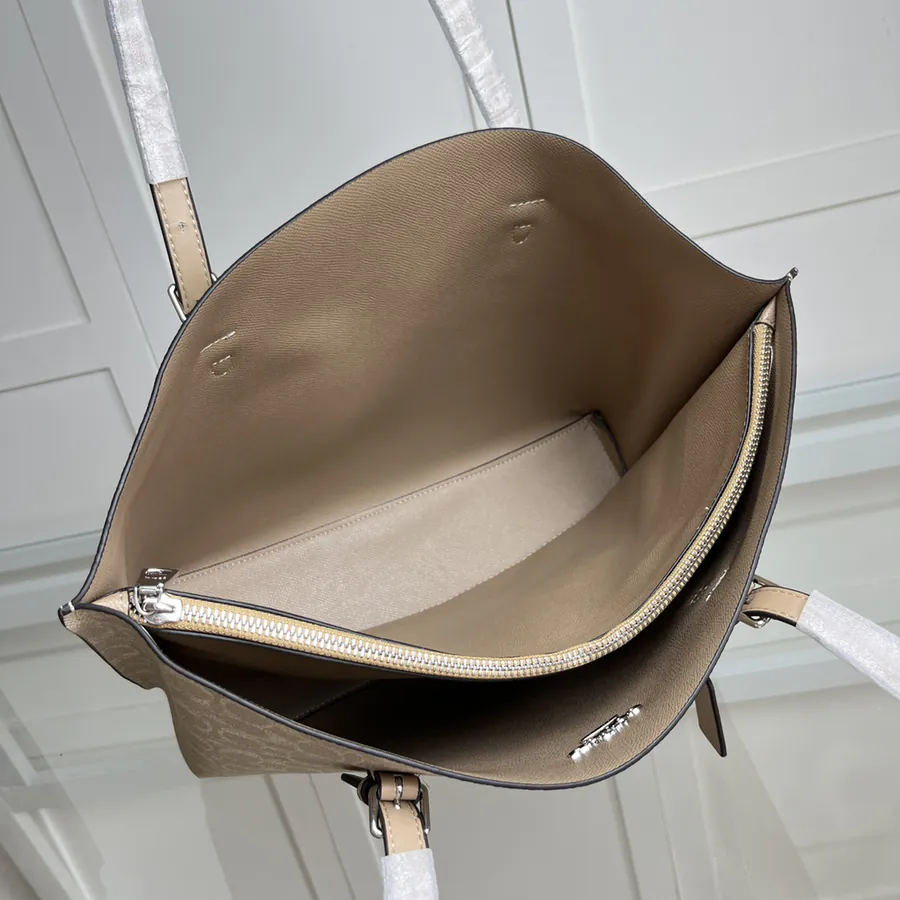 Coach CV967 New Tote Bag for Women