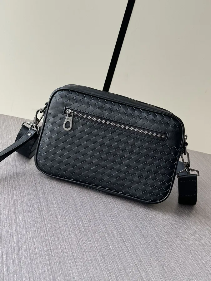 BV Handbag Premium Italian Calfskin Bucket Bag with Crossbody Design