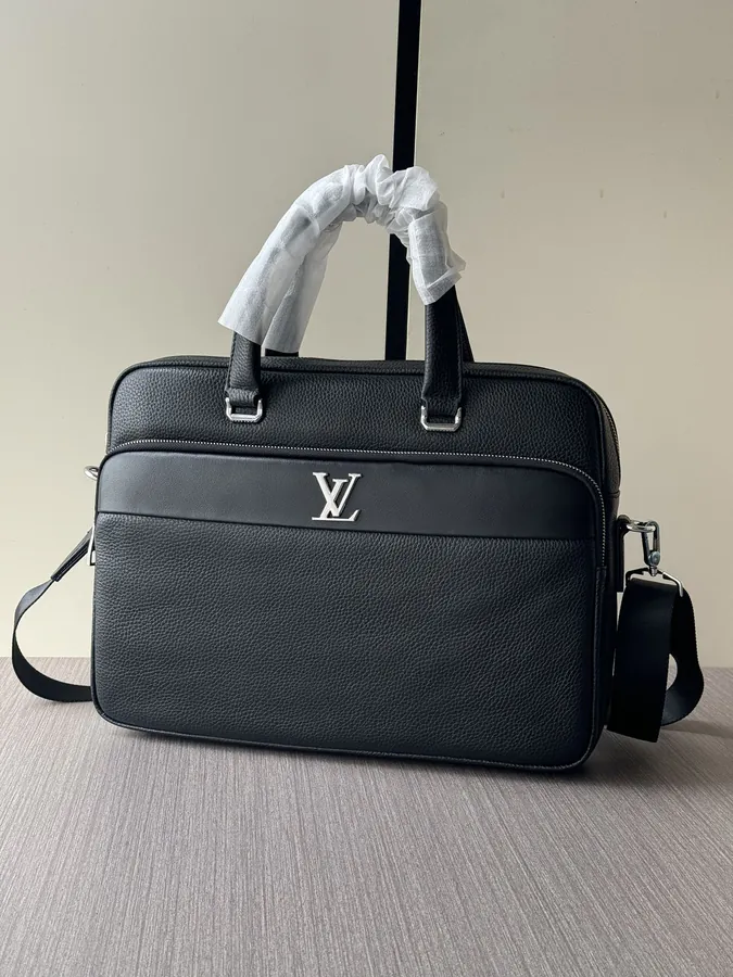 LV Business Bag Premium Calfskin, 9960 1, 39 30 9