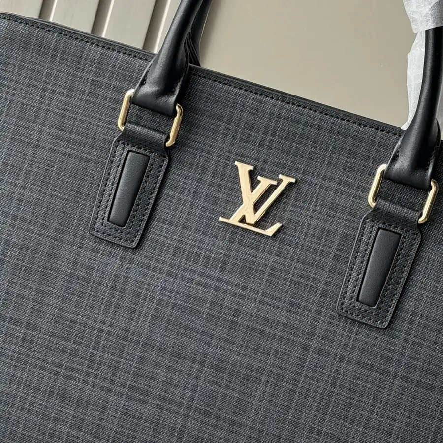 LV Double Zip Tote Bag Premium Quality, 2024 Latest Trendy Design
